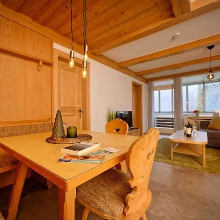 Seekitz Apartment *